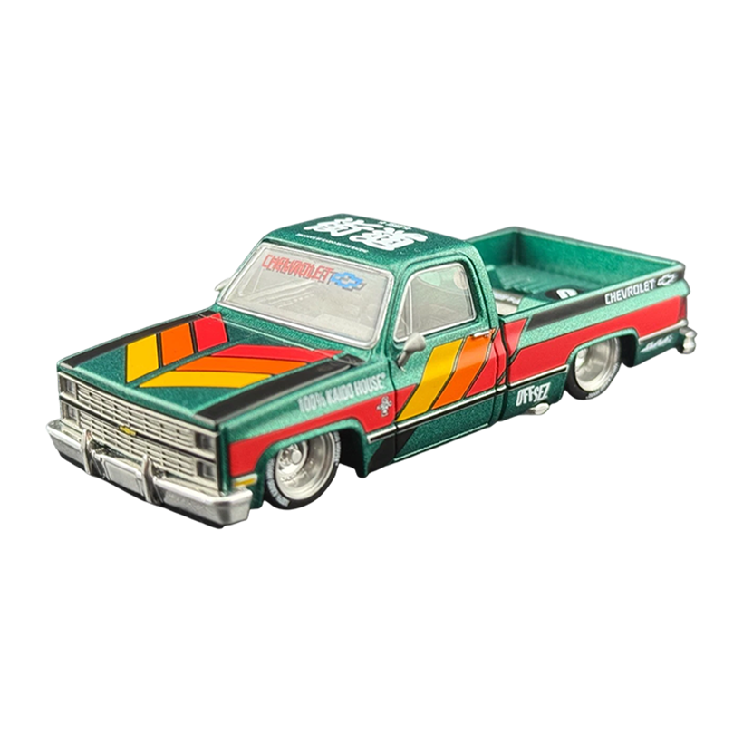 Машинка Premium Kaido House x MiNI GT Chevrolet Silverado KAIDO WORKS V3 1:64 KGMG226 Green - Retromagaz